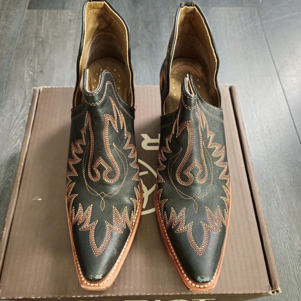 Ariat Dixon Western Booties Womens 9.5 Brooklyn Black Snip Toe Cowgirl Rodeo